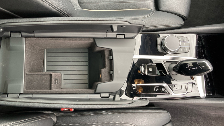 BMW 5 Series 530e SE 4dr Auto Saloon